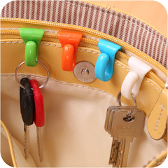 Cross-border anti-loss handbag bag hooks 2-pack, built-in key clip key chain clip, convenient to carry and hang