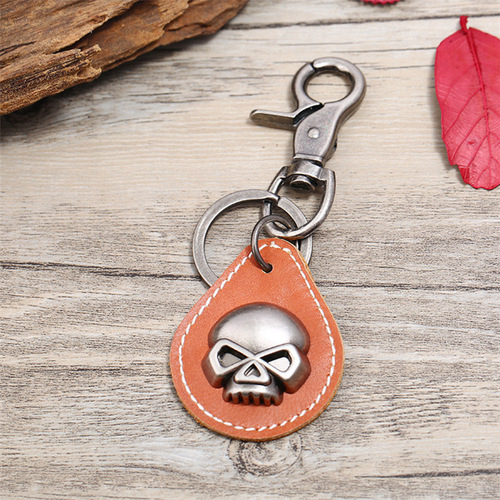 Vintage European and American Skull Head Cowhide Keychain E-commerce Punk Genuine Leather Keychain Men's Accessory