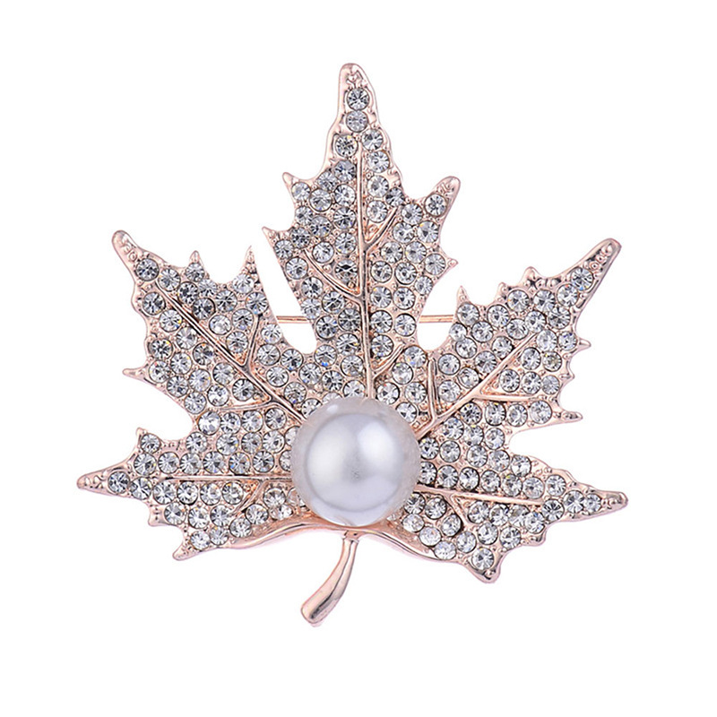 wholesale Foreign trade originality Sternum Pin Europe and America Leaf Maple leaves Brooch brooch Pearl Rhinestone Clothing customized