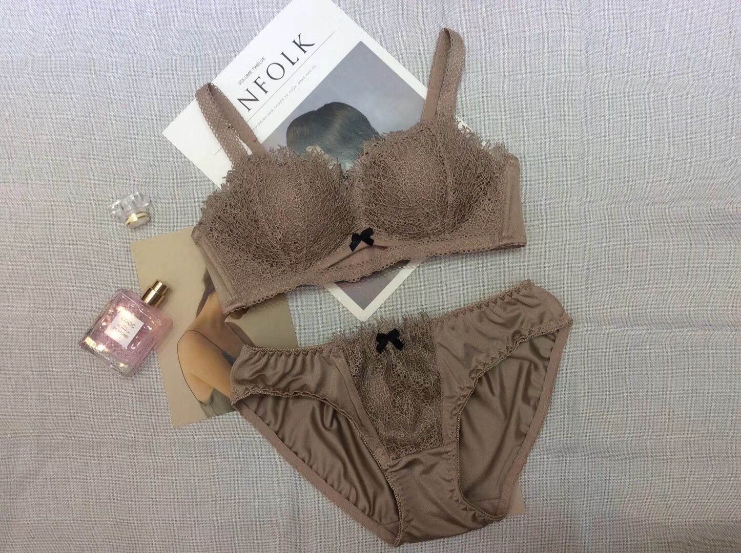 CD13C4E1F9FAFFB56BD69FECB7DEDD