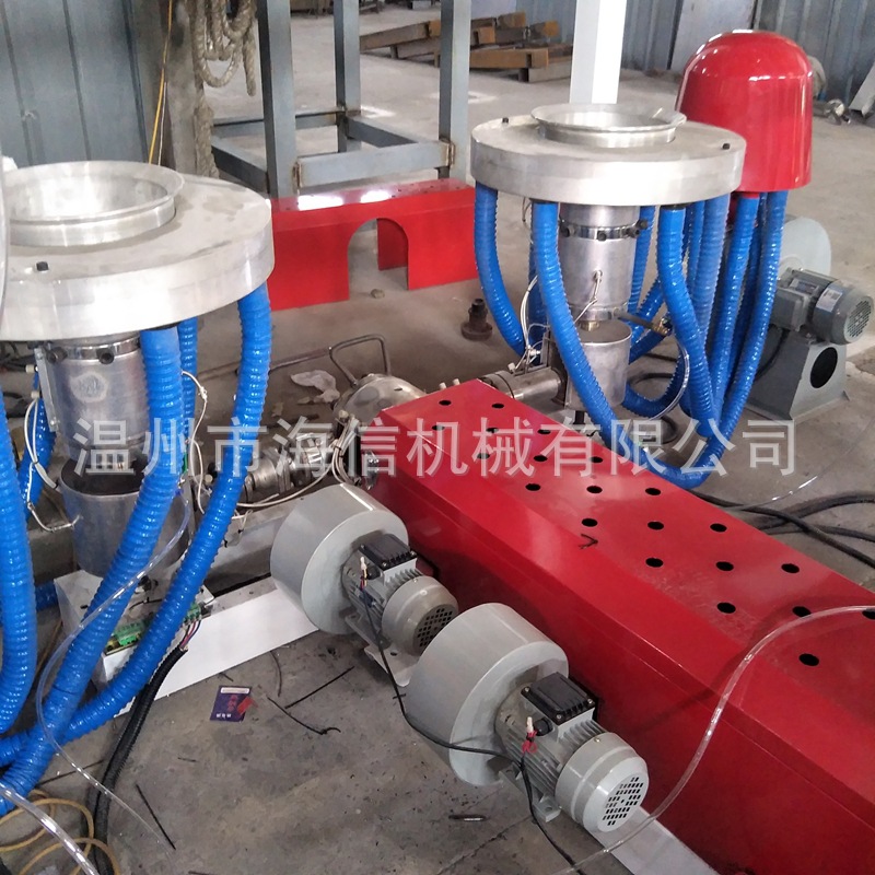 雙機頭吹膜機 (21).jpg