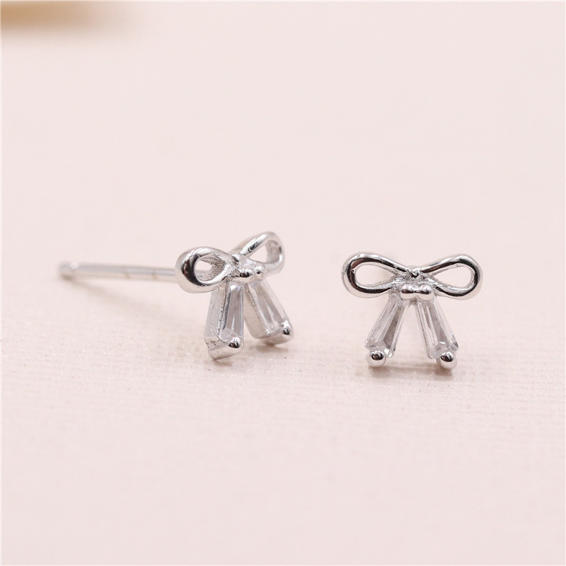 fresh elegant cute earrings with bow