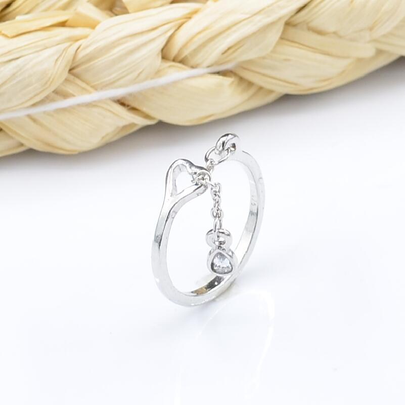 1 Piece Simple Style Water Droplets Heart Shape Alloy Plating Inlay Zircon Women's Charm Ring display picture 3