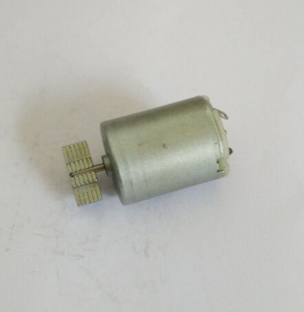 厂家供应微型直流马达 直流有刷电机 R-280P 振动马达 片轮