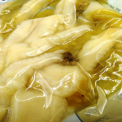 Wholesale Four Brothers Pickled Chicken Feet 70g Spicy Cooked Food Pickled Chicken Feet Leisure Snack Food Mixed Batch