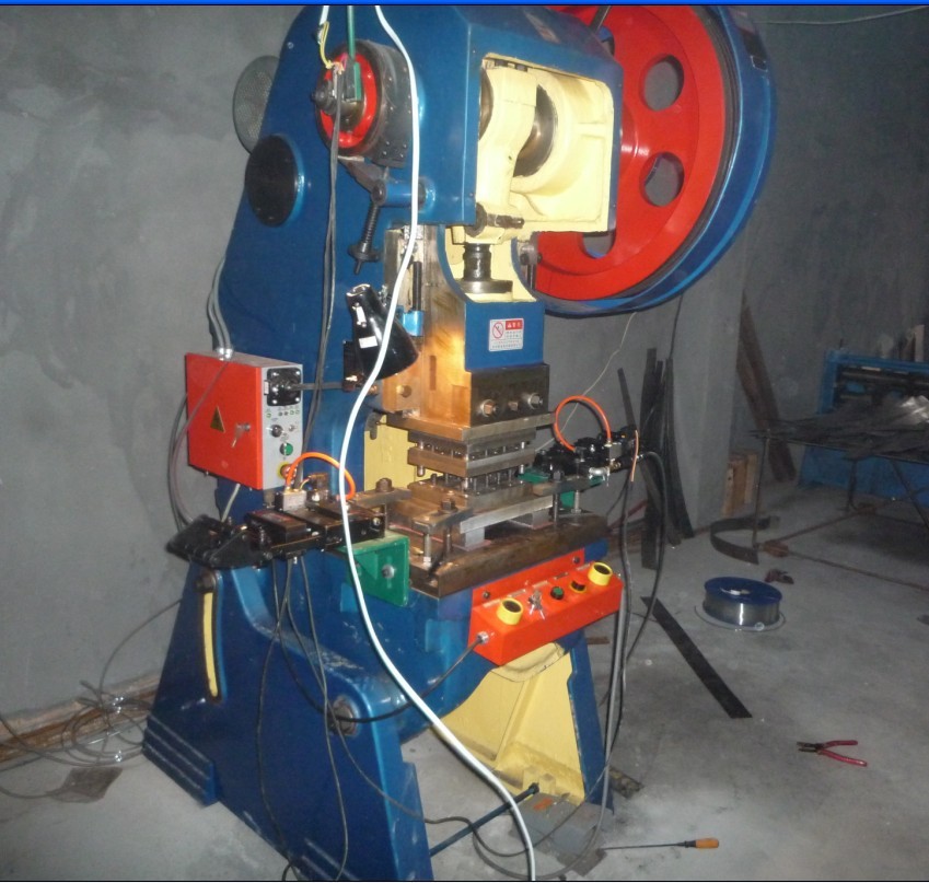 专业生产空气自动送料机 气动自动送料机 空气送料机 送料器