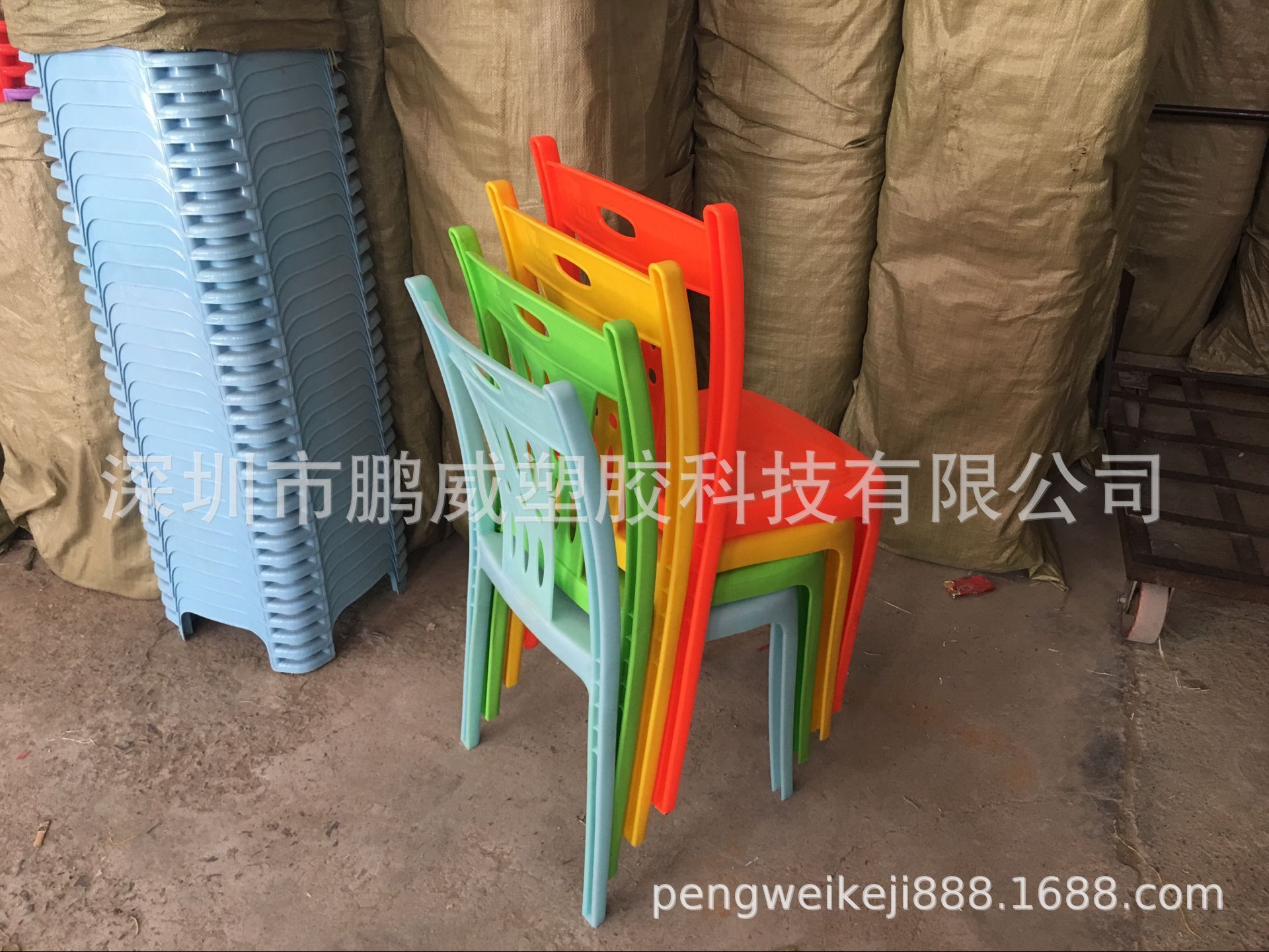 PW现货批发珠三角早粥店塑胶餐椅 彩色夏季新款成人餐椅 靠背餐椅