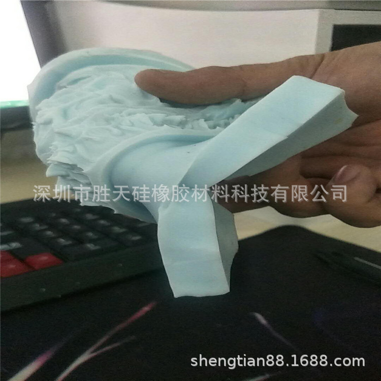 回收工厂硅胶废料，创意硅胶制品边角料。可再生利用硅胶油过滤