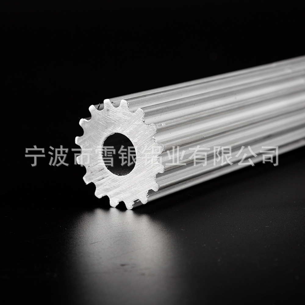 雪银铝业供应6063/6061等材质散热器