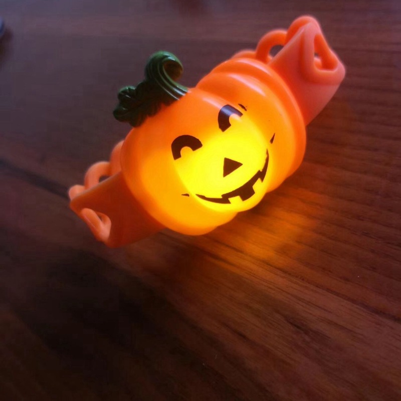 wholesale LED Pumpkin Bracelet Lamp Pumpkins Halloween Tidal wave of men women Carnival Ghosts and monsters Funny Wearing Supplies