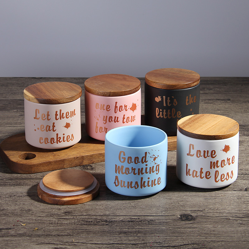 Tapa de madera de cerámica nórdica de almacenamiento de tarro sellado fresco-mantenimiento de tarro de granos de frutas secas té decoración de tarro de almacenamiento de alimentos al por mayor