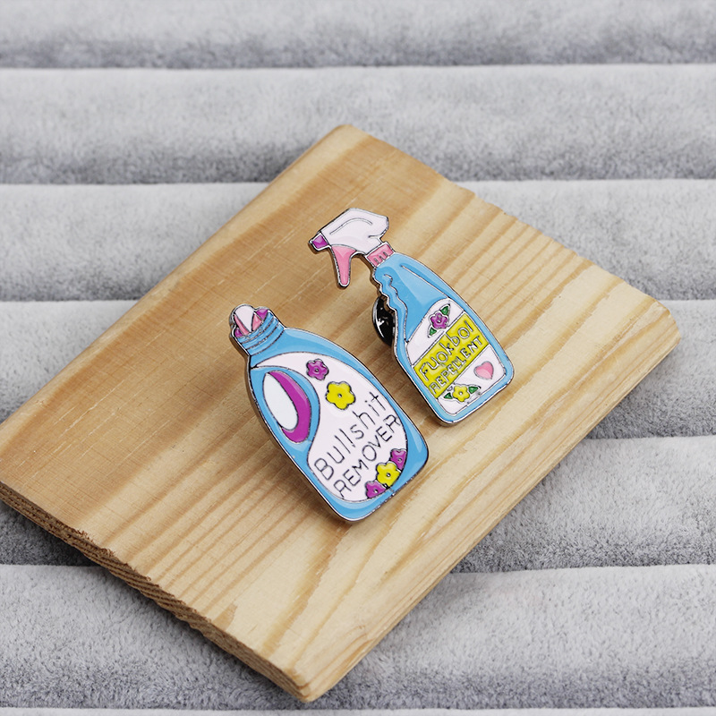10g Weight No Inlaid Inlay Material Brooches Classification Anniversary, Business, Travel Occasion Alloy Material Geometric Pattern Unisex Gender Plating Design Fashion Style Fashion Pin Geometric Alloy Plating No Inlaid Unisex Brooches 7