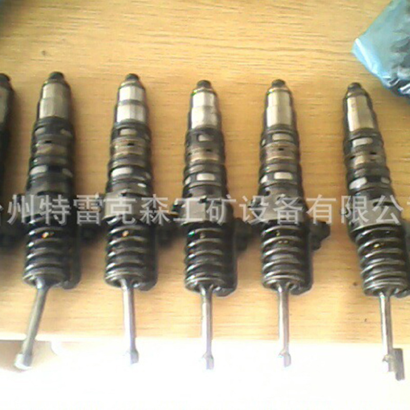 特雷克斯TREX,KTA19喷油器