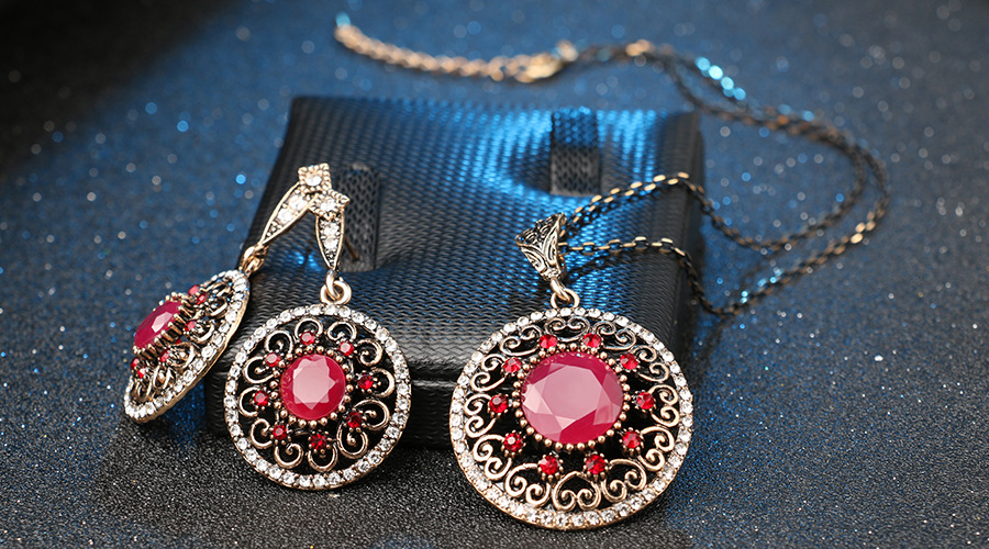 Rhinestone Necklace