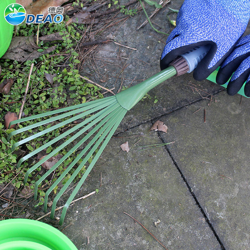 Factory direct sales wholesale Deao lengthened and thickened garden rake iron nine-tooth rake garden tool grass rake