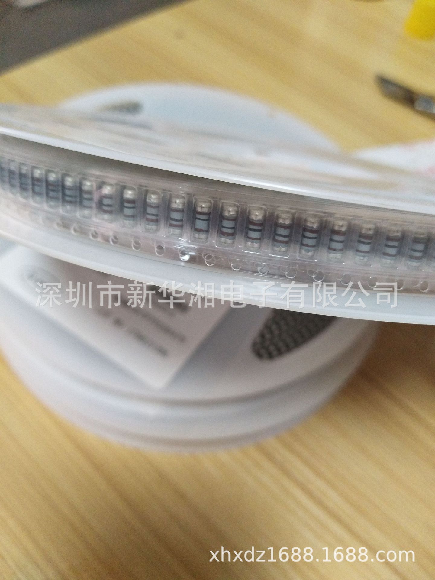 无引脚线绕电阻,贴片保险贴片线绕电阻0207,100R,47R,68R,1/2W,1W