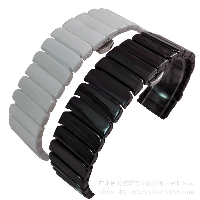Suitable for Huami Samsung GEAR S2 3 4 Huawei GT GT2 42 46mm ceramic watch with a bracelet