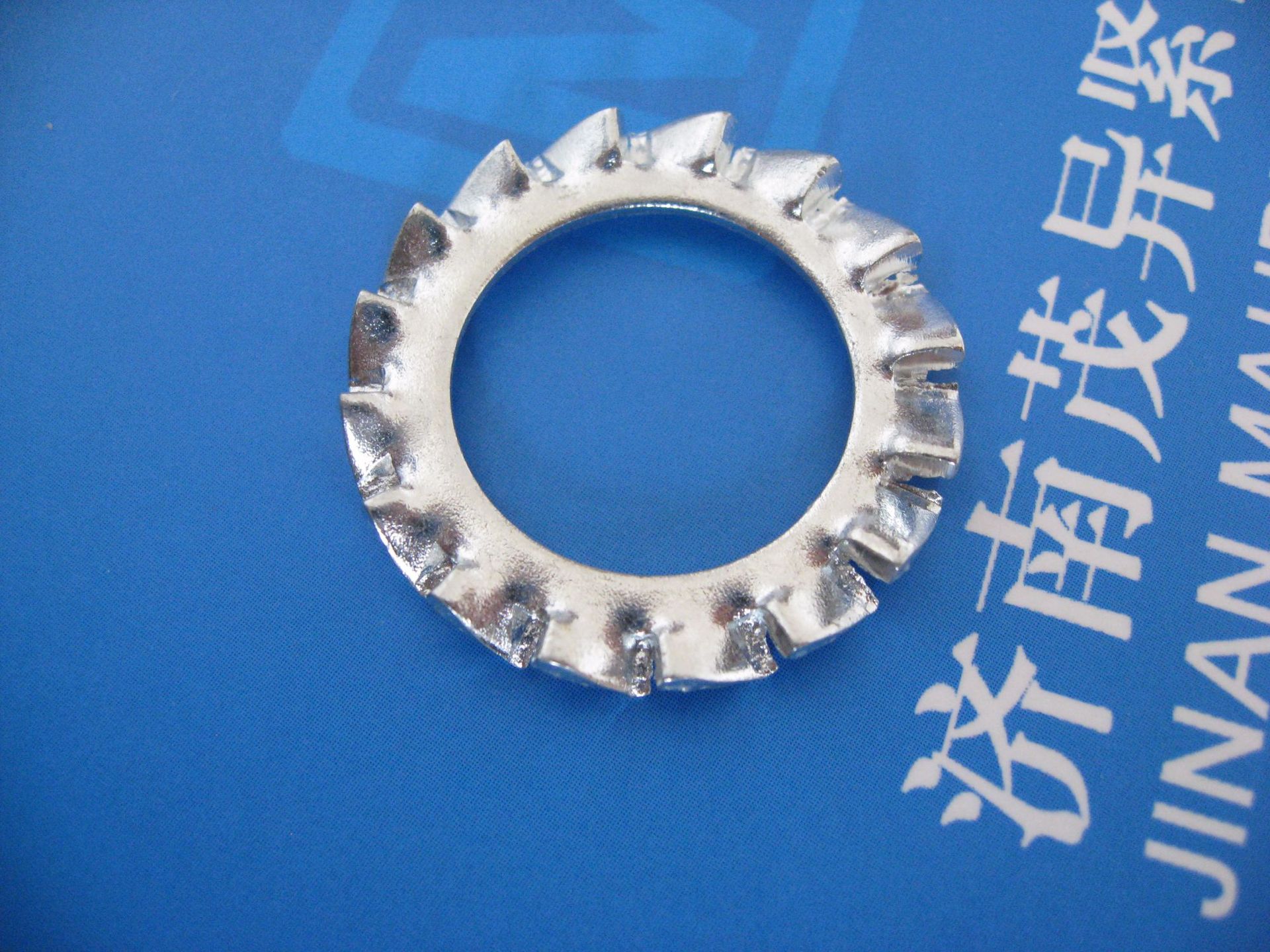 外锯齿防松锁紧垫圈DIN6798-1988