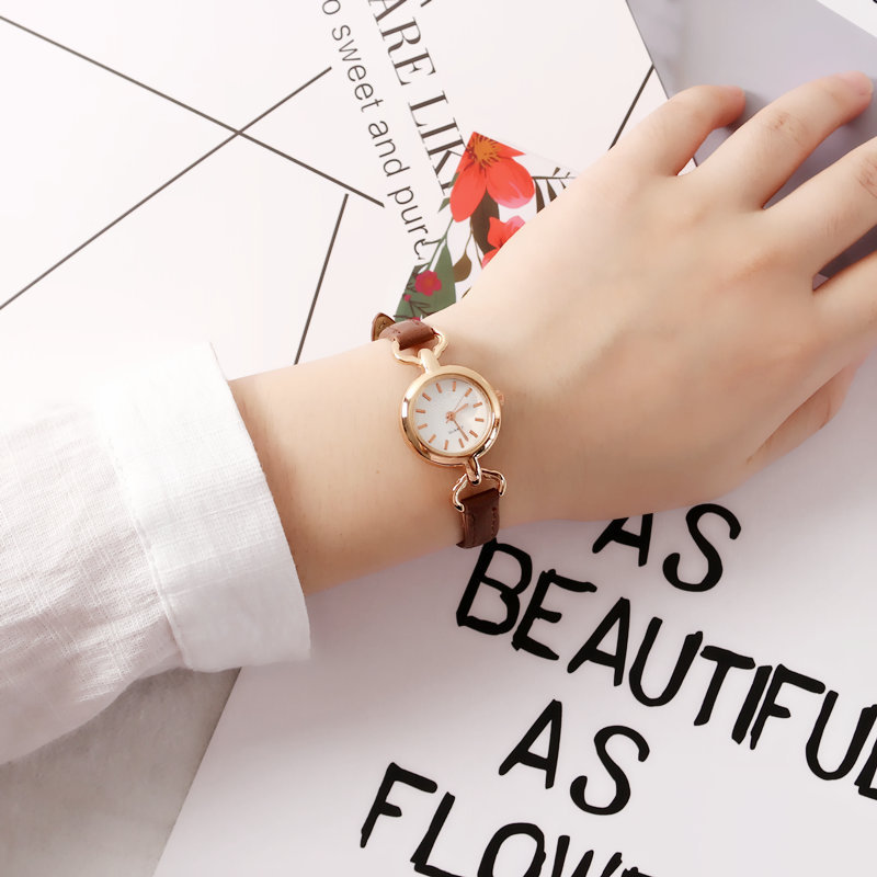 Women's unique INS style watch with small fashion Korean high school students small fresh girls simple chic retro