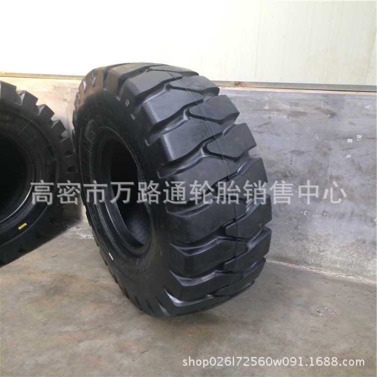 福润特吊车轮胎13.00/14.00-24-25 自卸车工程块花港口加深花纹