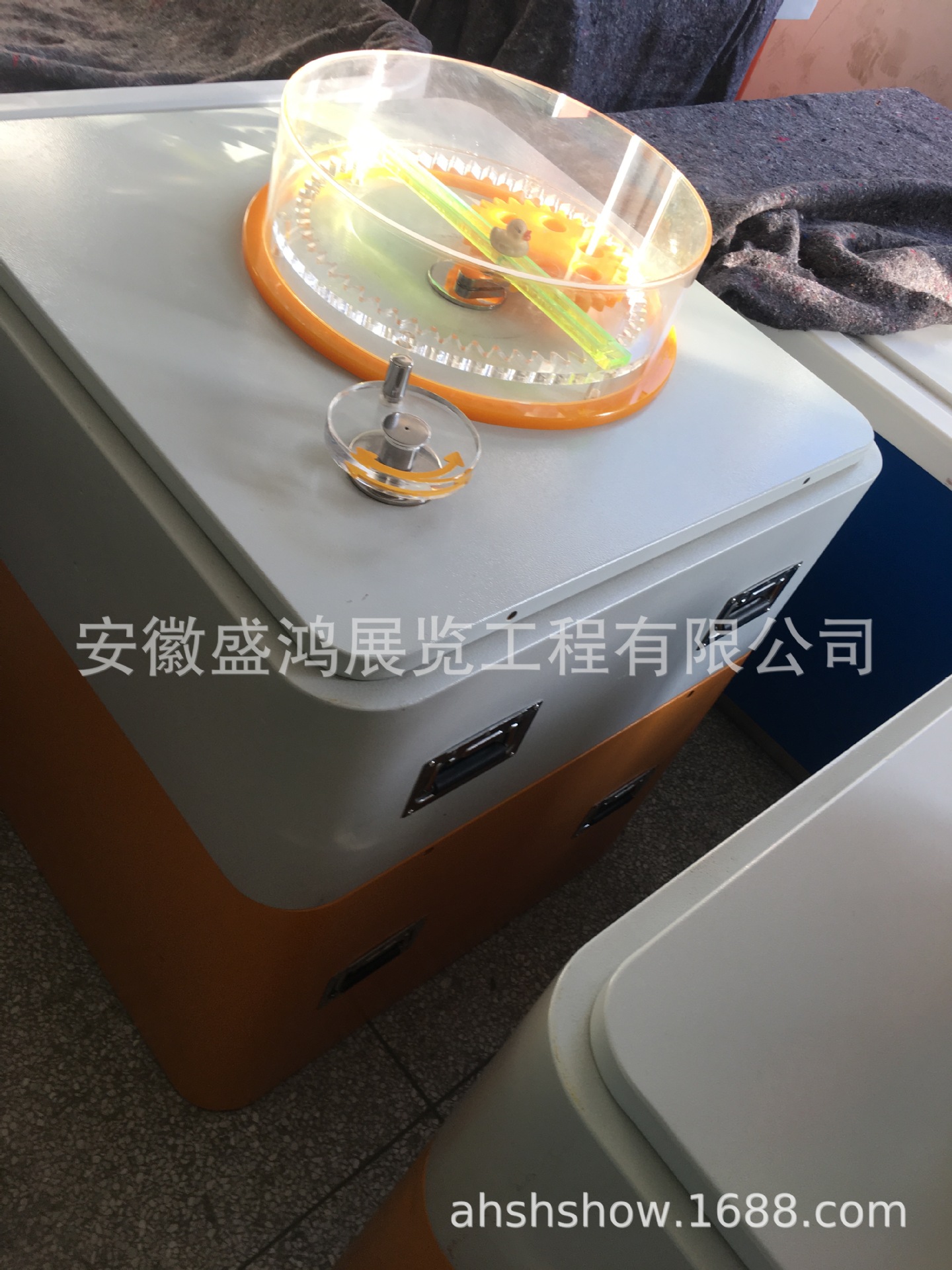 滚出直线  数字  机械  科教设备  流动科技馆展品