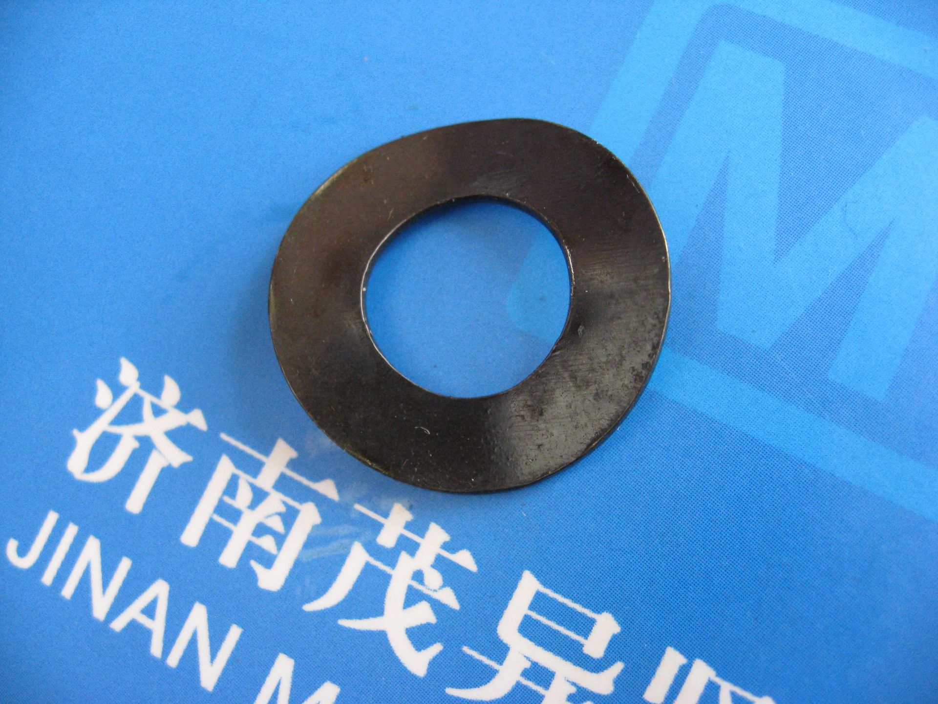 轨道交通装备用鞍形拱背弹性垫圈DIN137-1987