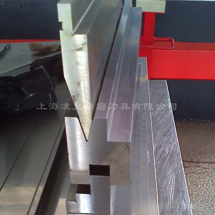 ҹӦ˫۱ģ 30ѹƽģ ʽģ