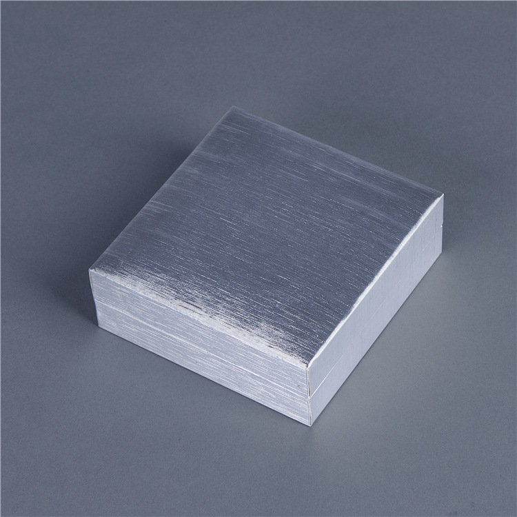 Factory wholesale 2019 new style crystal essential oil perfume bottle wooden box mini essential oil paper packaging gift box detail image 5