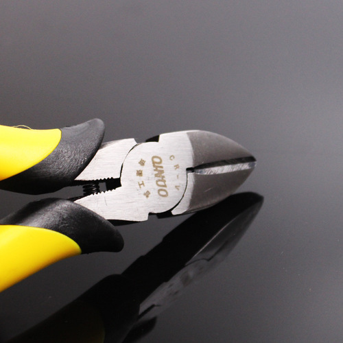 Qinuo pliers labor-saving multi-functional tiger leather handle wire pliers flat mouth wire pliers tool 8 inch No. 45 steel vise