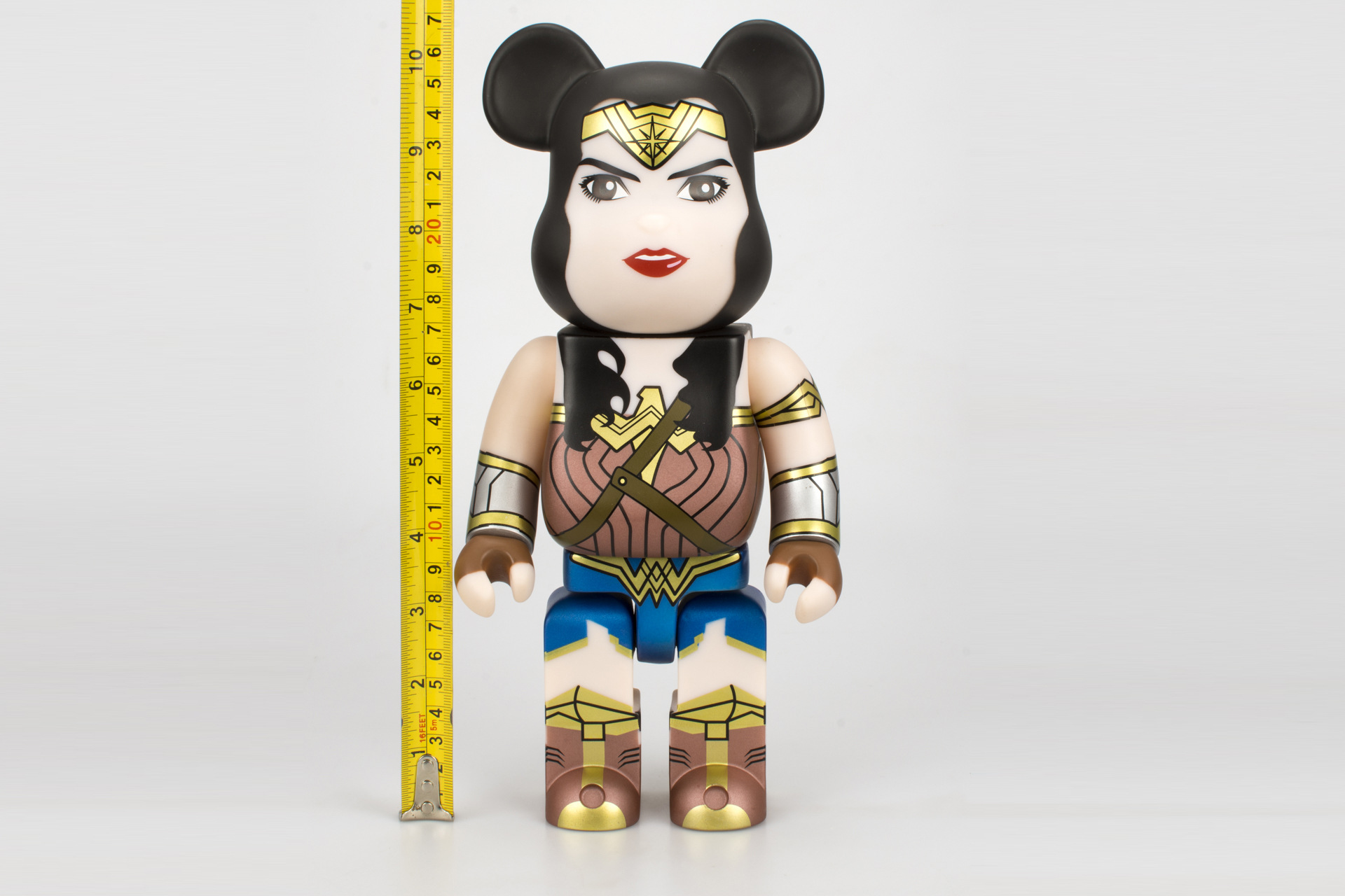 Wonder Woman Figurine
