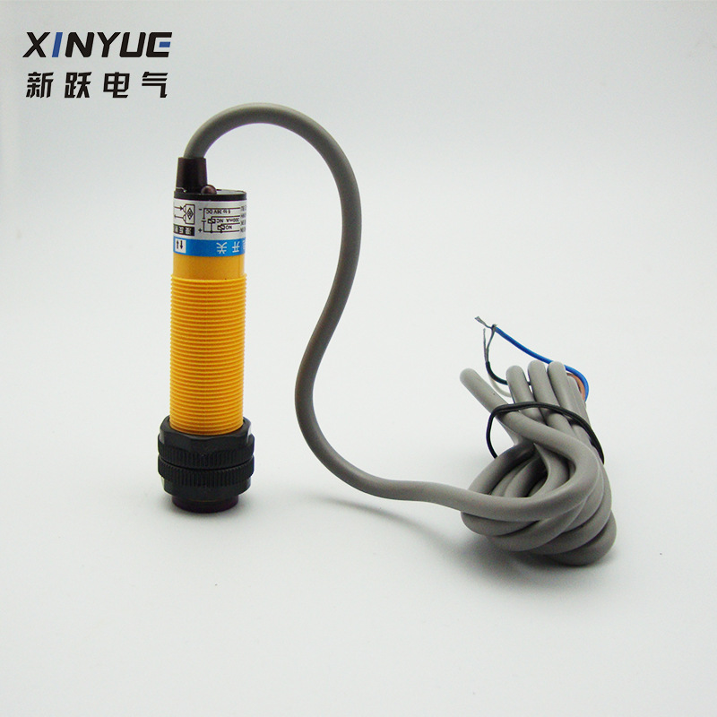 沪工光电开关E3F-DS30N12漫反射NPN直流四线常开加常闭E3F-DS30C3