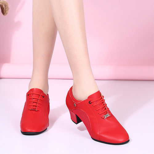 Top-layer cow leather modern dance shoes women's square dance shoes soft-soled dancing shoes fashionable Latin dance shoes dance shoes teacher's shoes
