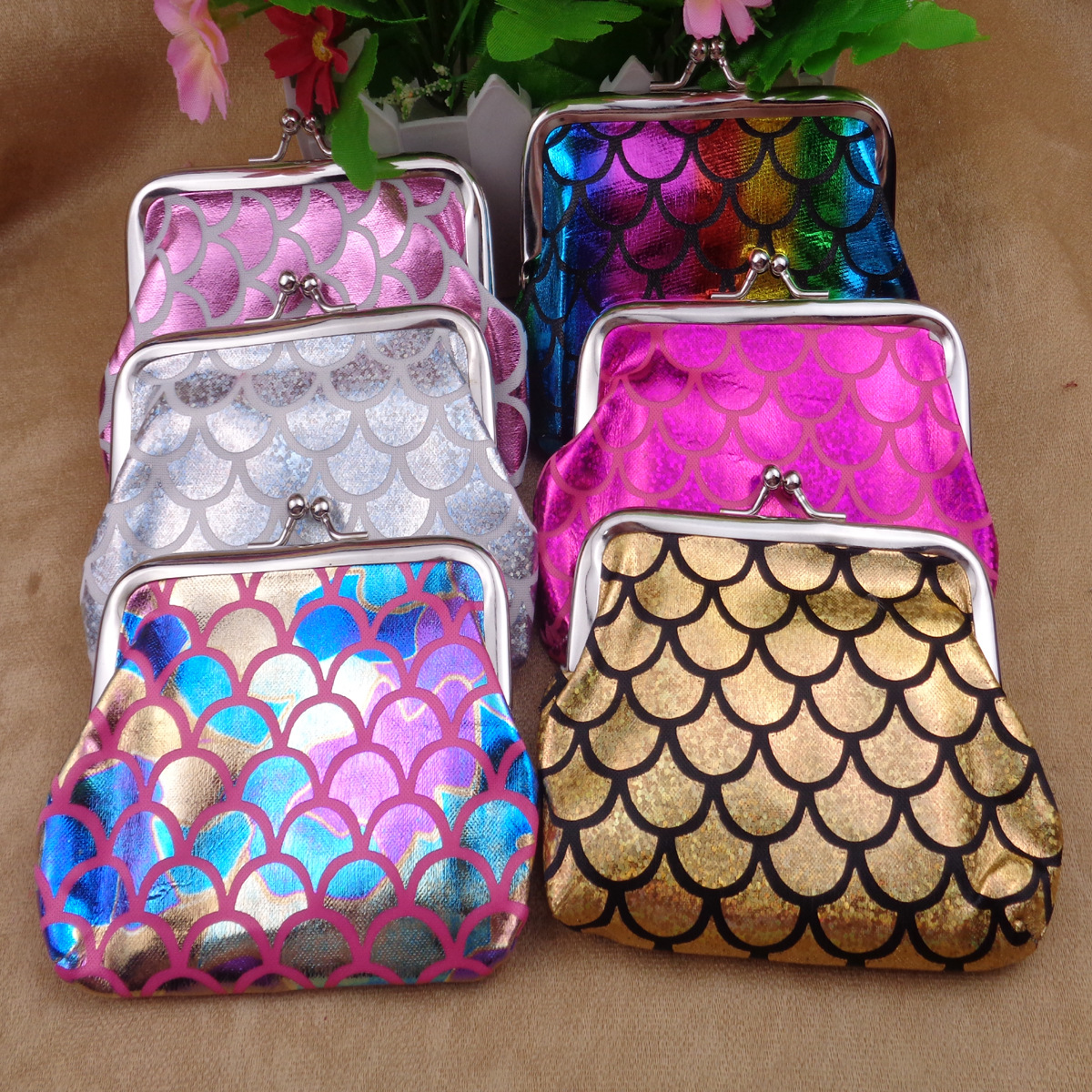 52g Weight Clasp Frame Closure Type Coin Purse Bags Type Casual, Daily Occasion PVC Material Fish Scales Pattern All Seasons Season Women's Gender Casual Style Shell Shape Women's Fish Scales PVC Clasp Frame Coin Purses 8