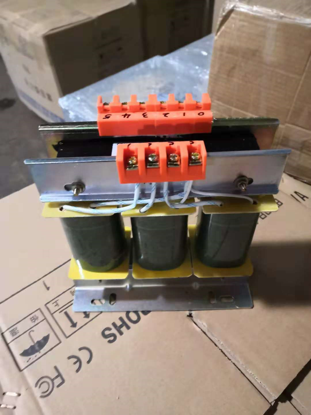 广州天正 三相干式变压器 SG/SBK-250VA(250W) 415V 380V转220V