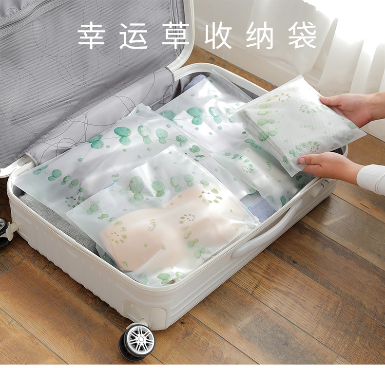 Simple Printing Clothes Luggage Clothing Sorting Bag display picture 1