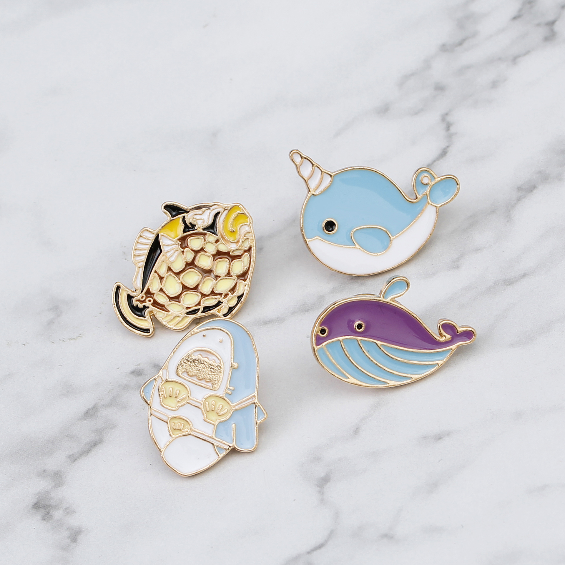 Fashion Fish Animal Brooch display picture 2
