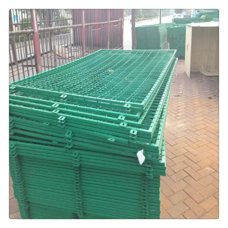 厂家直生产双边丝护栏网 防护网 浸塑铁丝网 养殖场围栏围网隔离