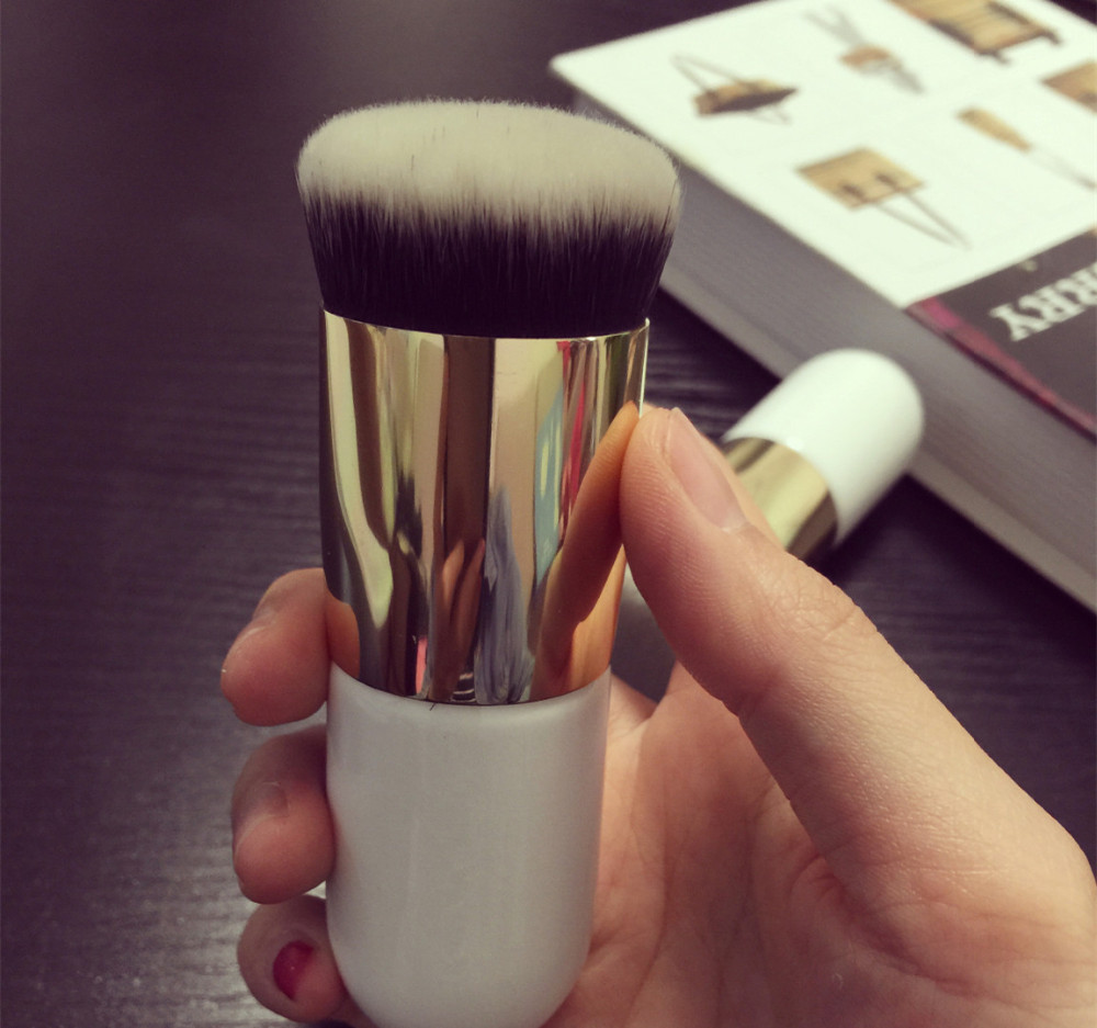 跨境爆款单支化妆刷 平头小胖墩粉底刷 蘑菇头黑金BB霜刷美妆工具