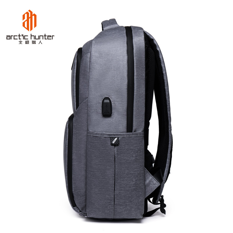 男式大容量双肩包休闲运动户外电脑背包USB充电书包防波水男包