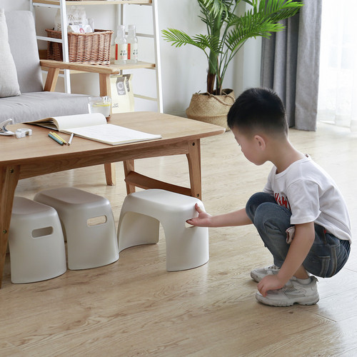 Thickened small stool children's bathroom non-slip small bench creative home living room shoe changing stool plastic oval small stool