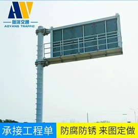 交通警示灯;防护栏;太阳能灯