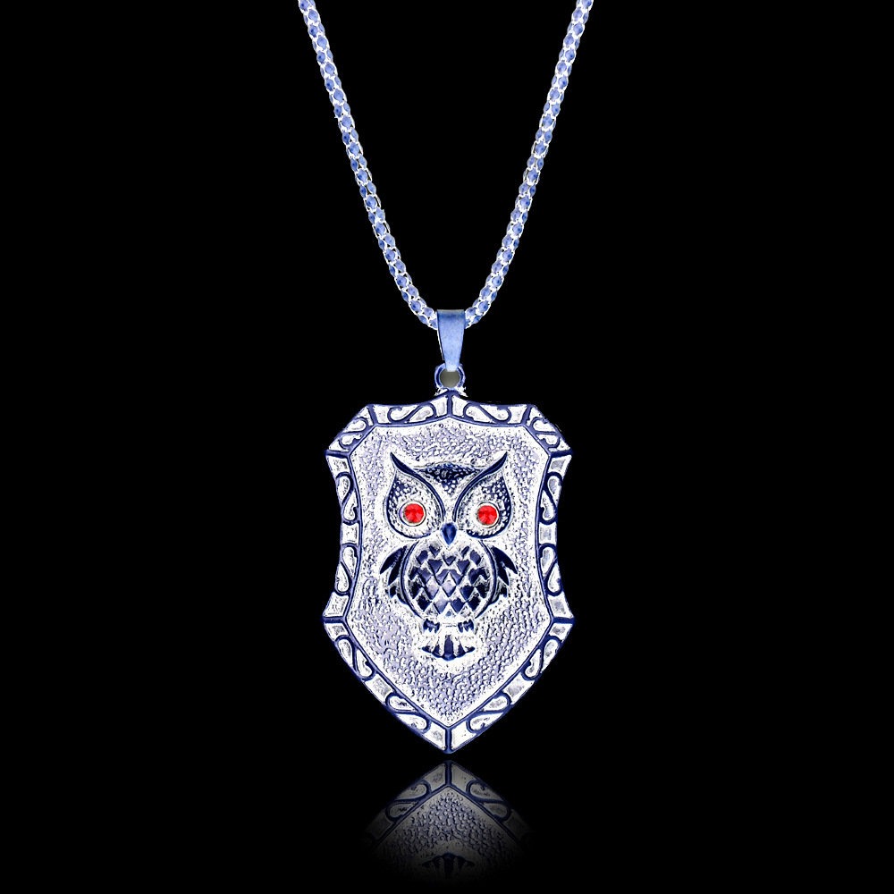 厂家直销流行盾牌点钻猫头鹰时尚甜美气质毛衣链项链吊坠
