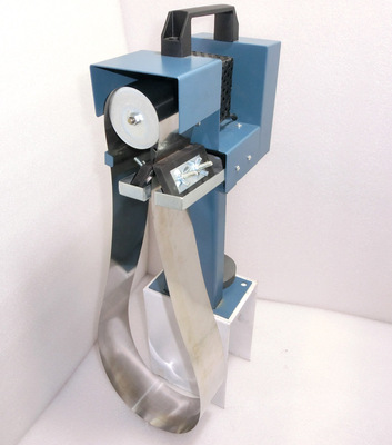 2018新款刮油機，撇 油機，浮油回收機，除油機 廠家直銷油水分離