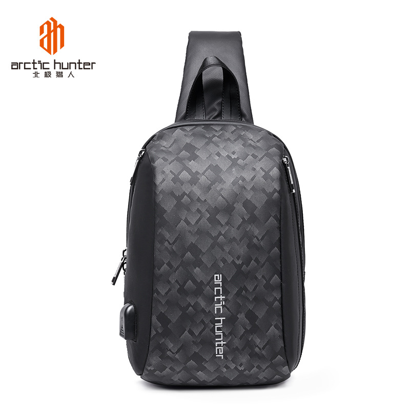 新款男士胸包单肩包男士包大容量多功能小背包时尚韩版潮酷男包