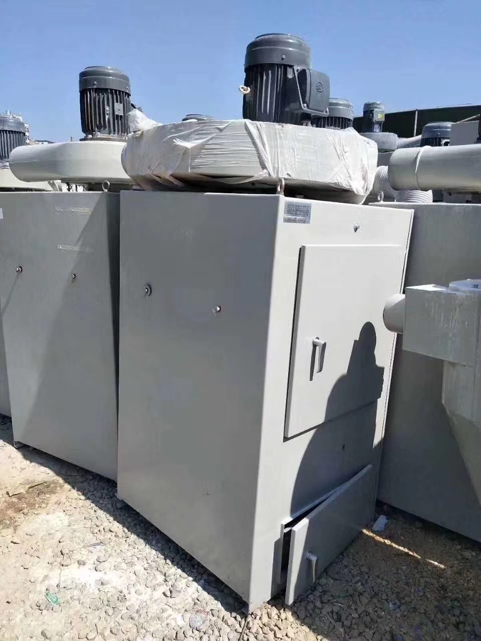 超低价出售二手吸尘箱，全新吸尘箱