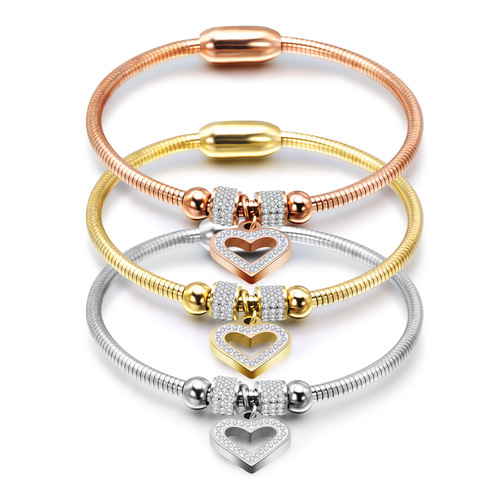 Internet celebrity new fashion simple Ins hollow diamond heart titanium steel snake chain bracelet magnet buckle bracelet wholesale for women