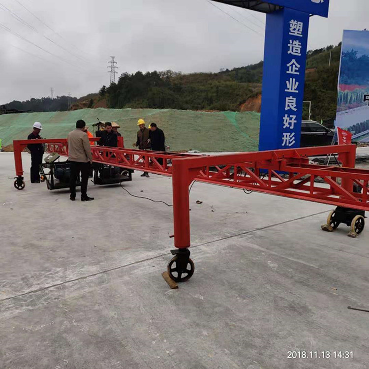 悬架式自动刻纹机 混凝土路面防滑刻纹机 广场公路刨纹机厂家