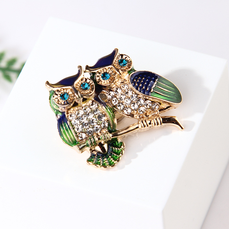 Retro Owl Alloy Inlay Artificial Gemstones Unisex Brooches display picture 3