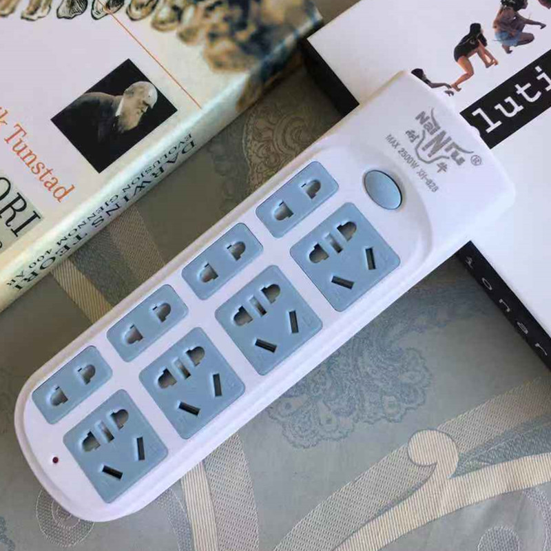 大功率儿童防触电28孔开关带灯安全门阻燃家用插座高品质地拖插排