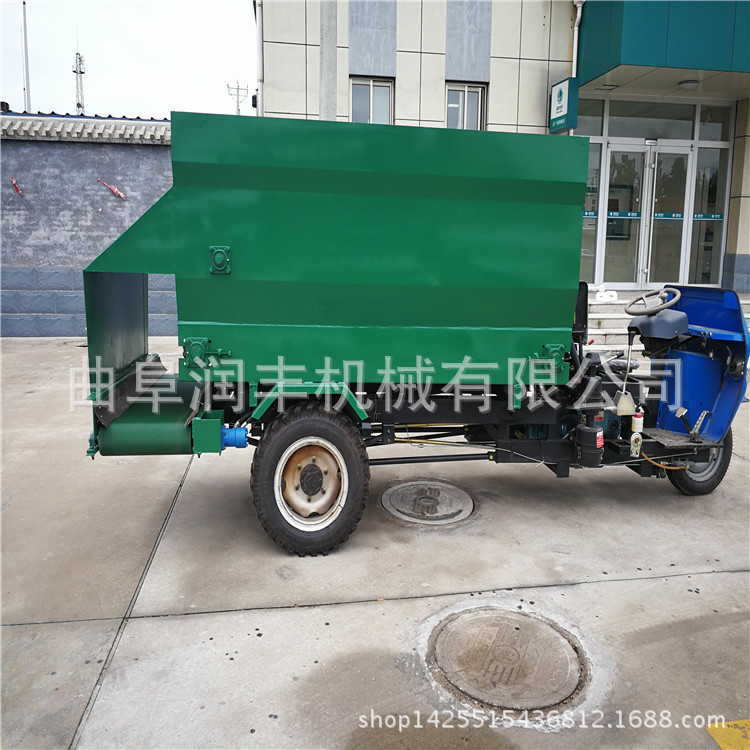 新型电动撒料车 饶阳县三轮车电动撒料车